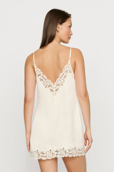 Low_Res-S5683-IVORY-B_1290_1_600x600.jpg